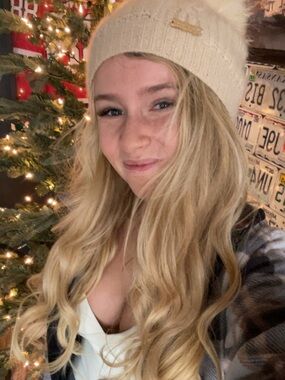 Meet your Posher, Hannah